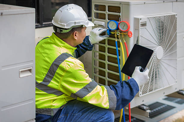 Professional Hvac Installation technician working in Reston, VA